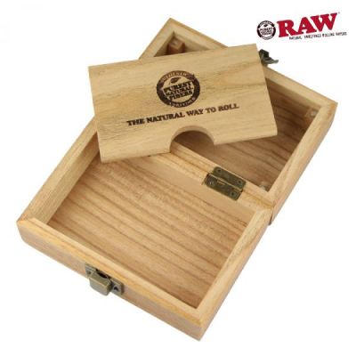 Raw Rolling Wood Box Magnetically Sealed 3.4 x 5 Inches